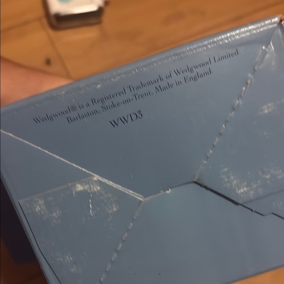 Wedgwood Blue and White Mantel Clock - Picture 4 of 5